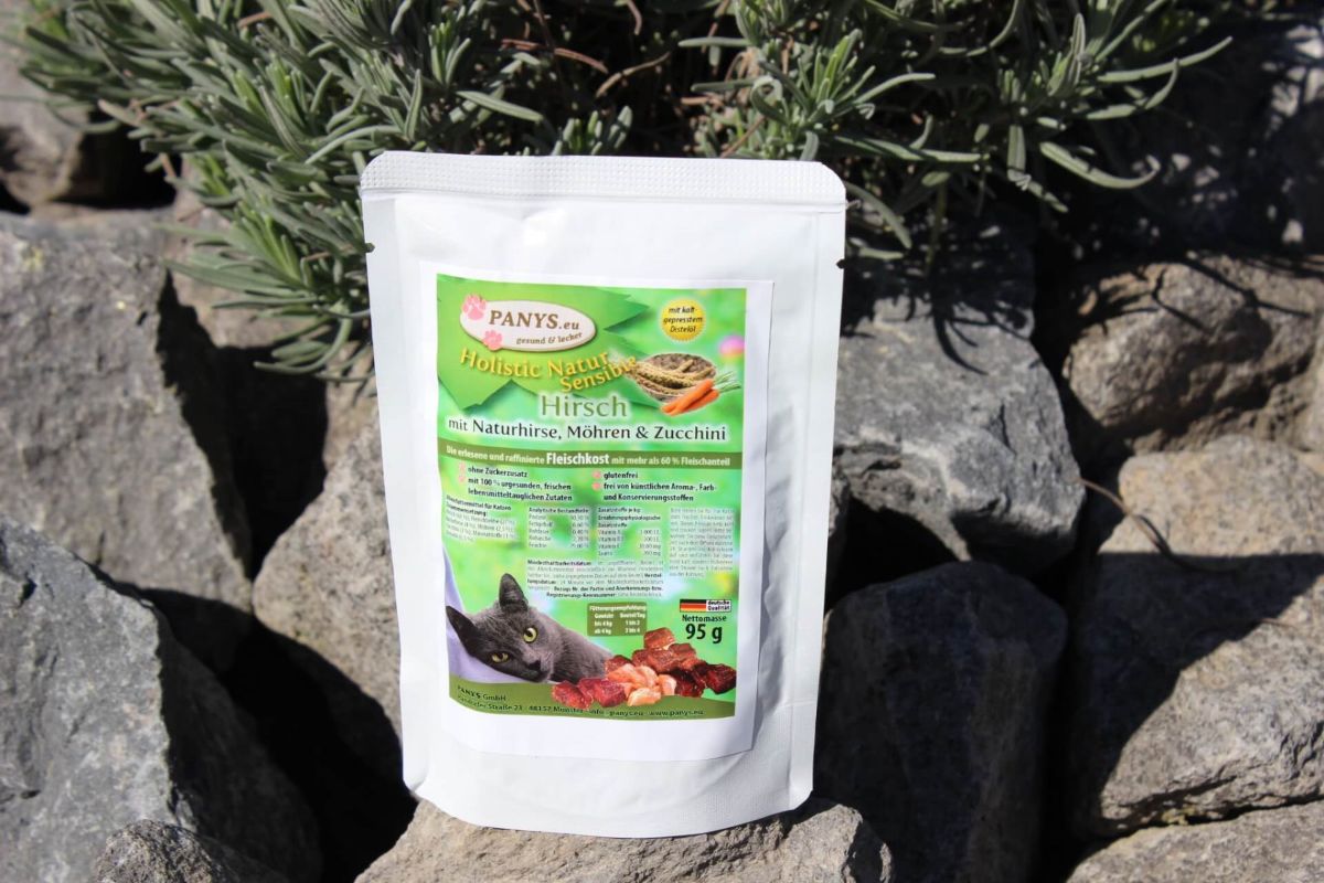 Holistic Menü aus 63,0 % Hirsch, Hirse & Gemüse 12 x je 95g / 295g